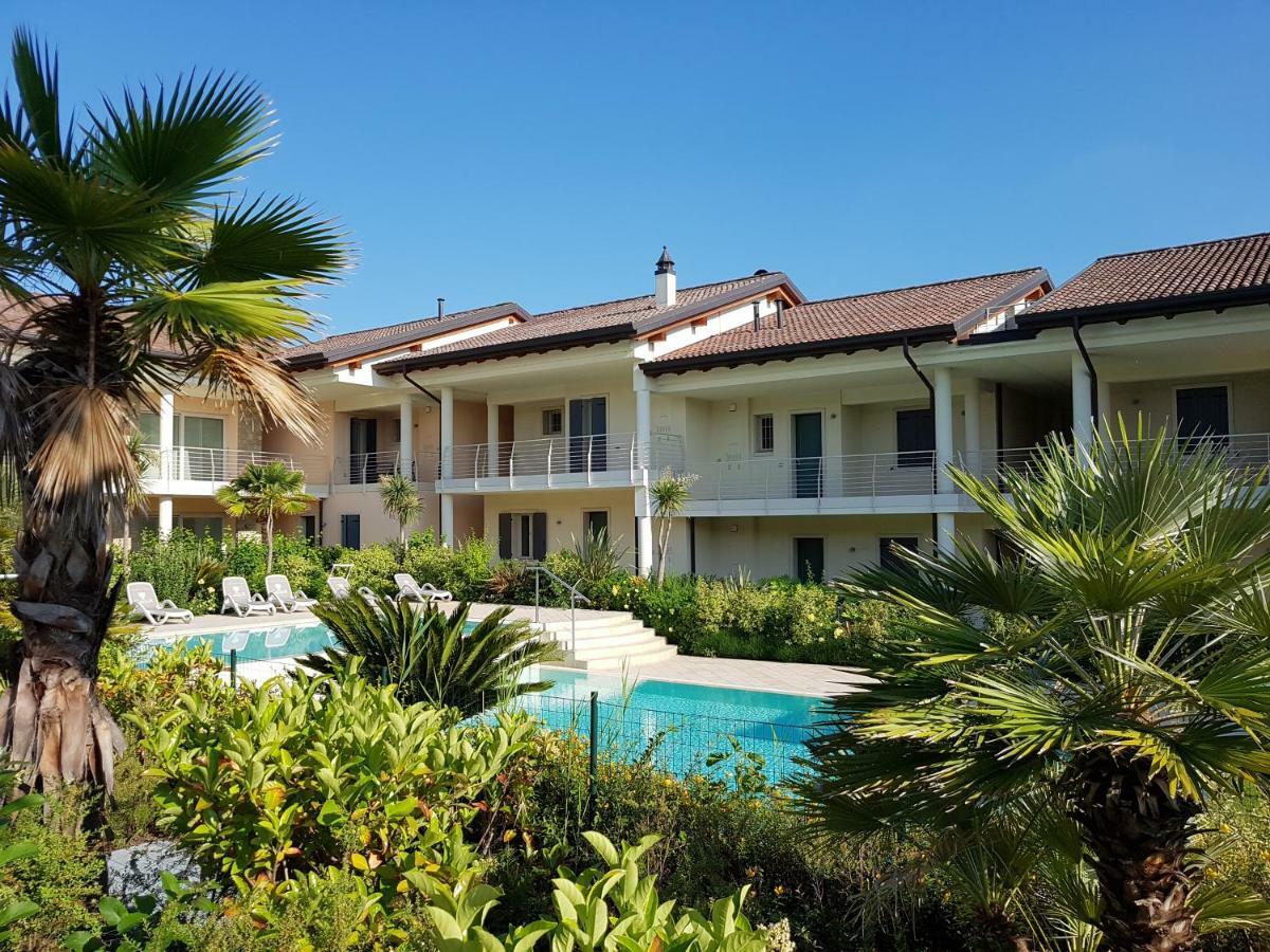 Sky Fort Garda View Sirmione Bagian luar foto